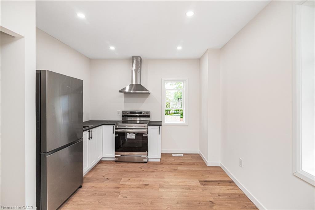 60 William Street Property Photo 47