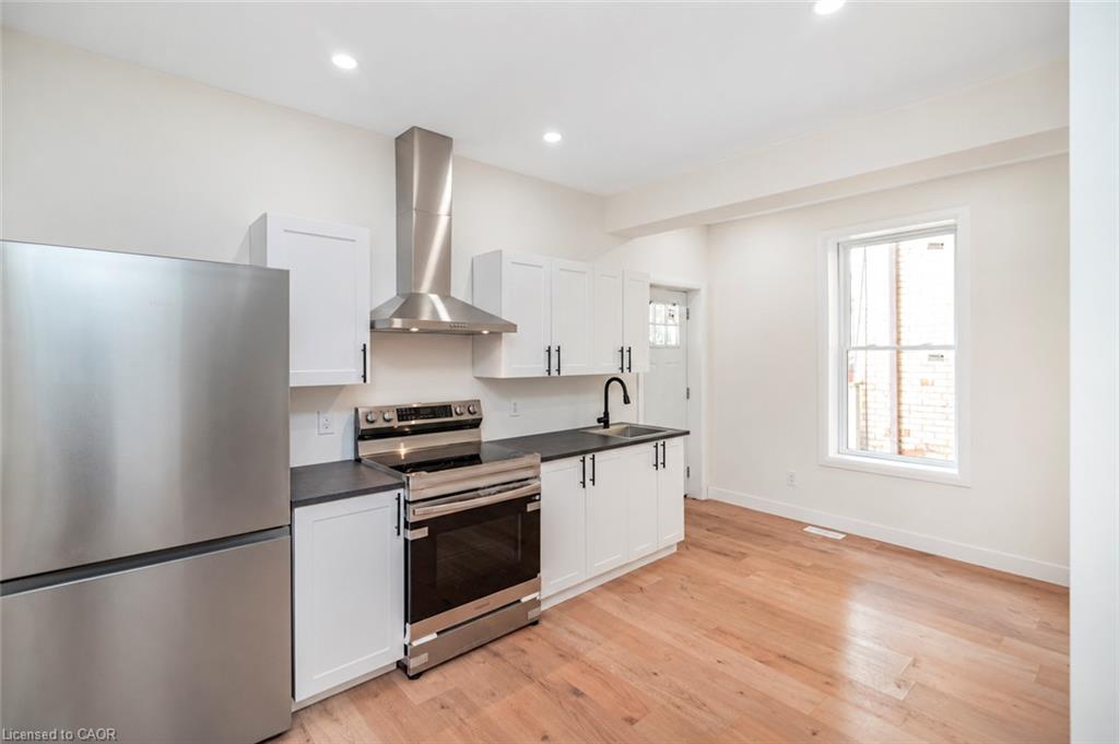60 William Street Property Photo 12