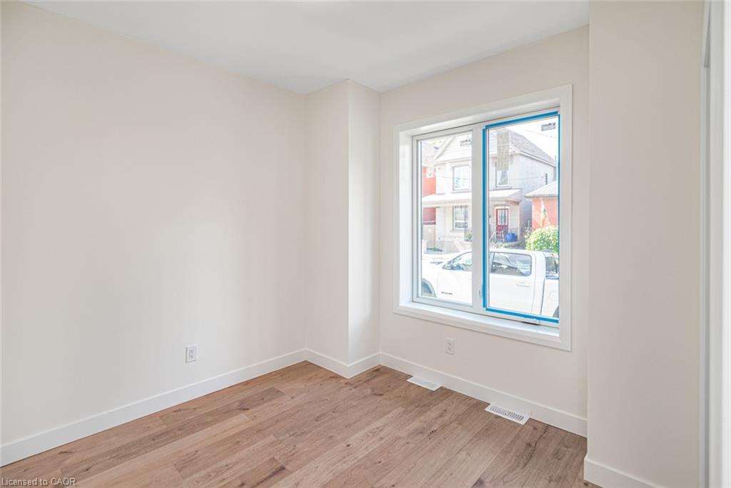 60 William Street Property Photo 16
