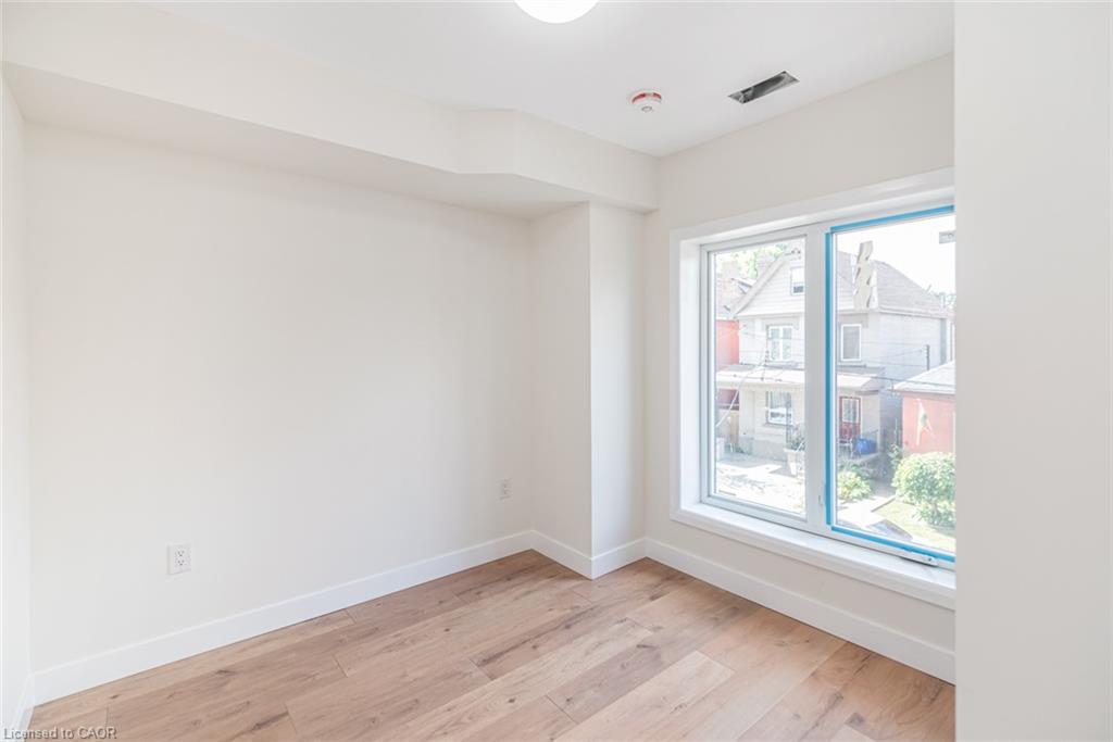 60 William Street Property Photo 38