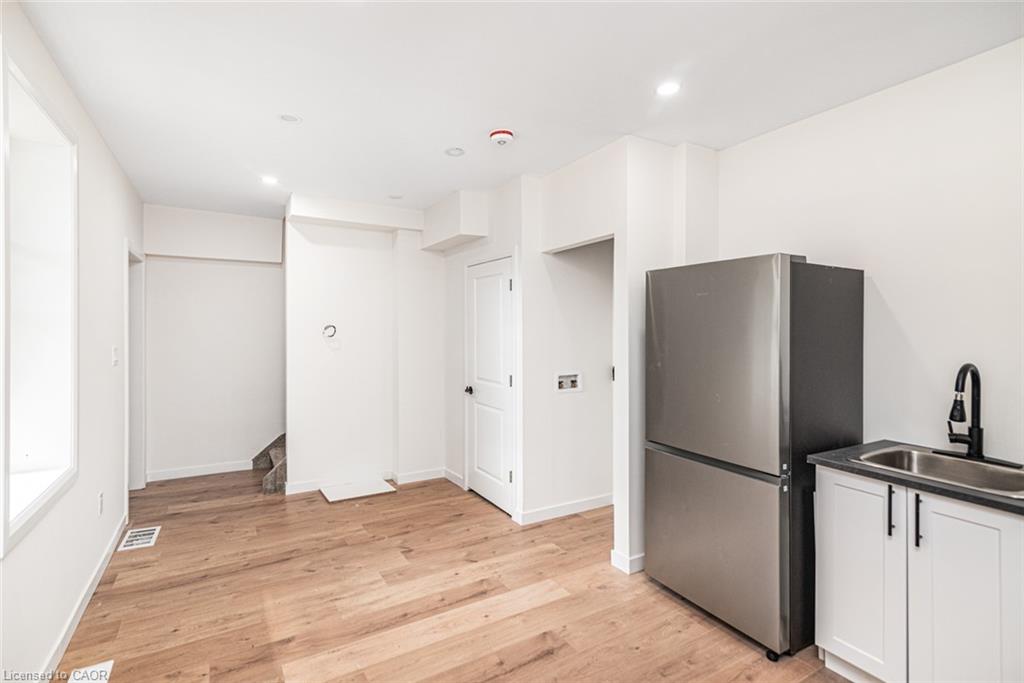 60 William Street Property Photo 49