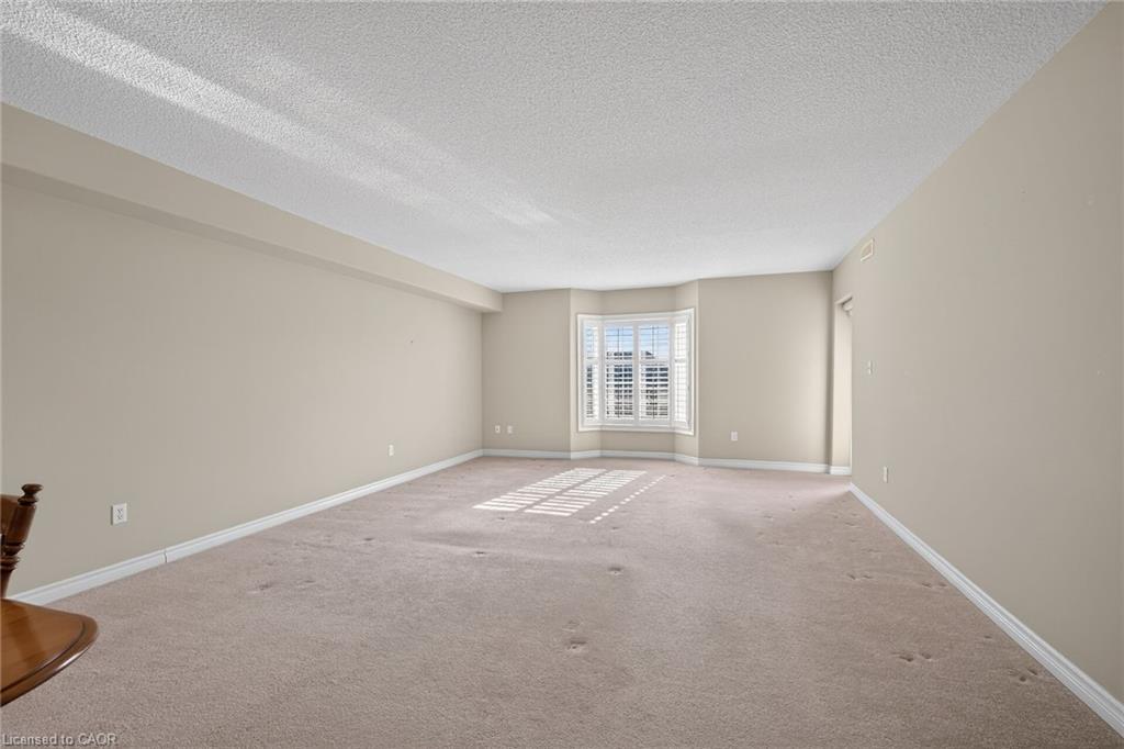 308-908 Mohawk Road E Property Photo 11