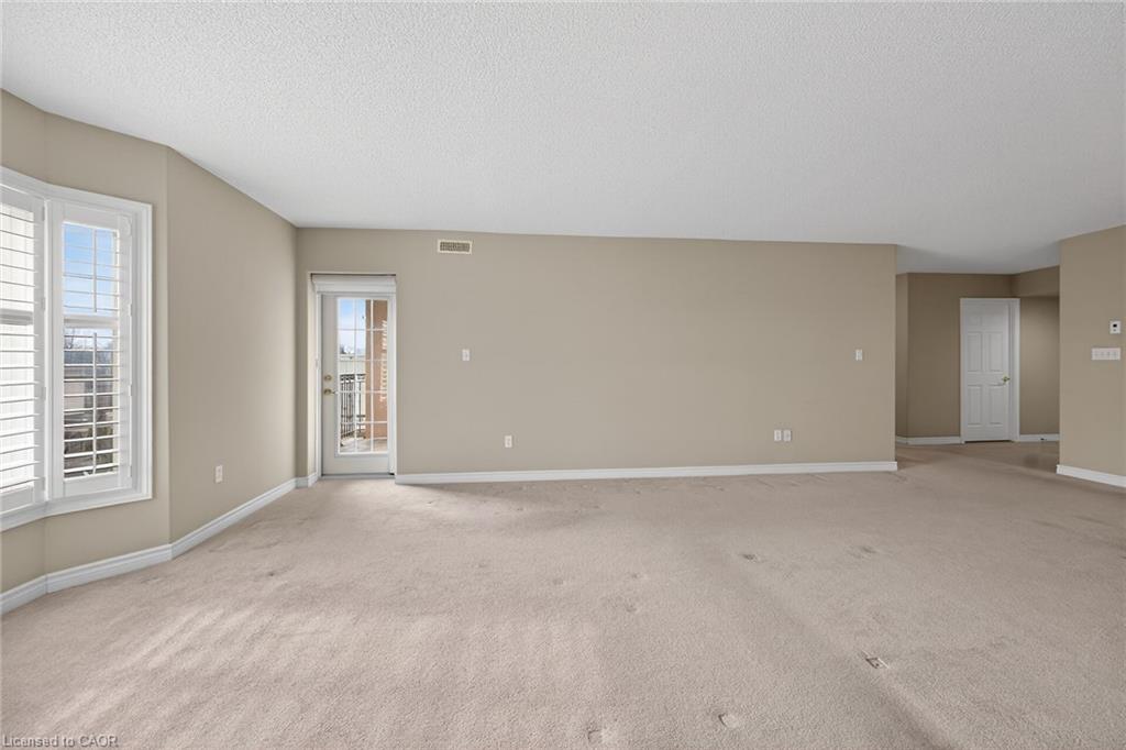 308-908 Mohawk Road E Property Photo 12