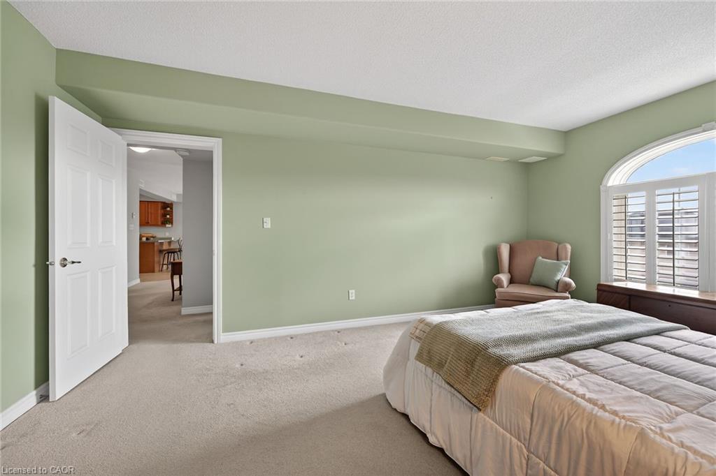 308-908 Mohawk Road E Property Photo 22