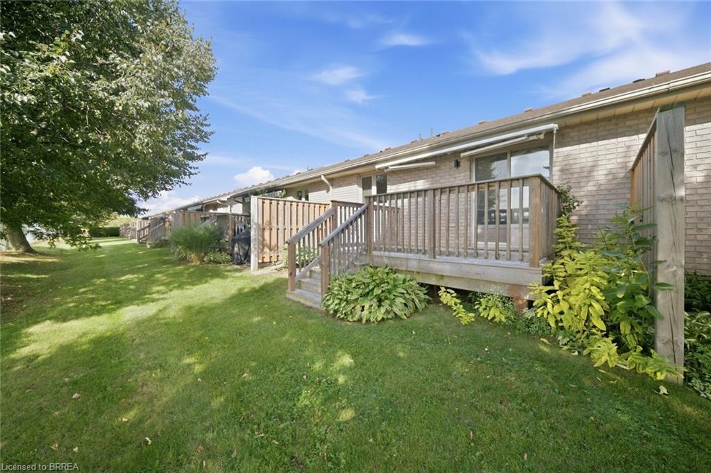 23-24 Griffiths Drive Property Photo 32