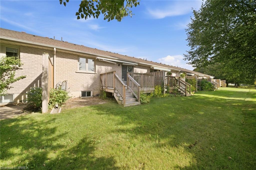23-24 Griffiths Drive Property Photo 33