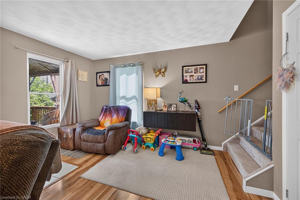 17 Semmens Street Property Photo 11