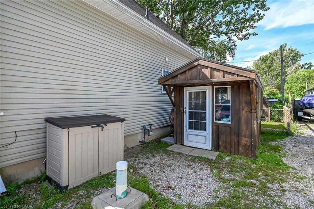 17 Semmens Street Property Photo 34