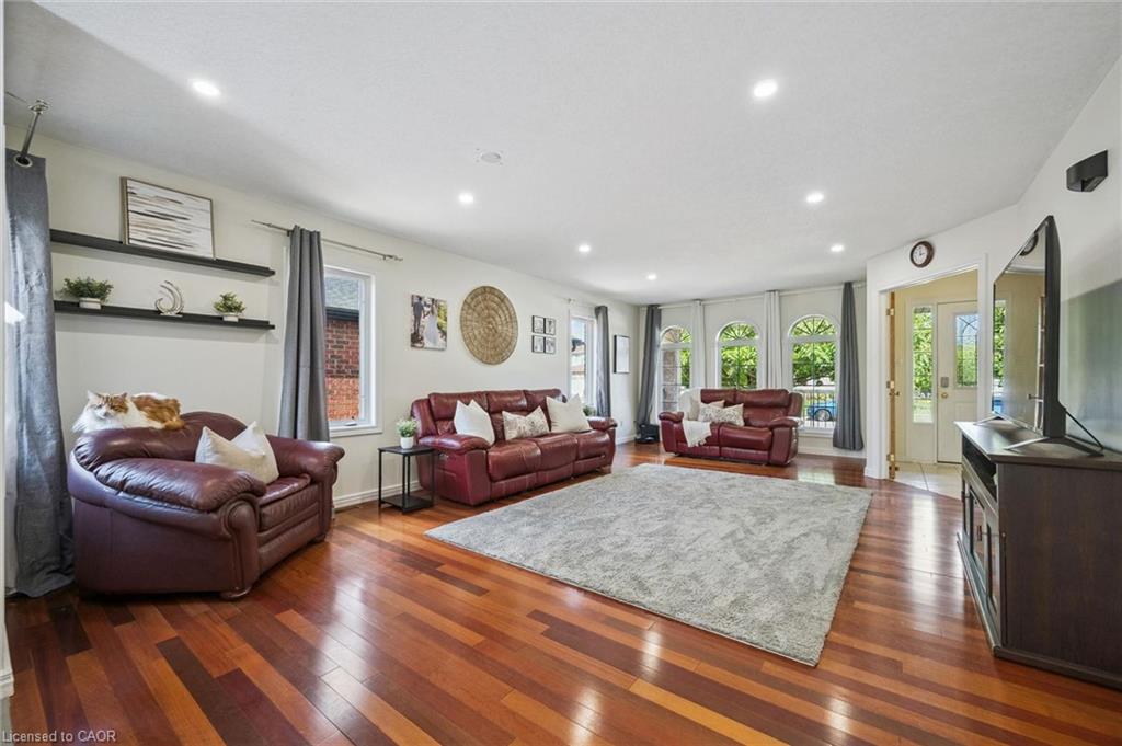 99 Westcliff Way Property Photo 8