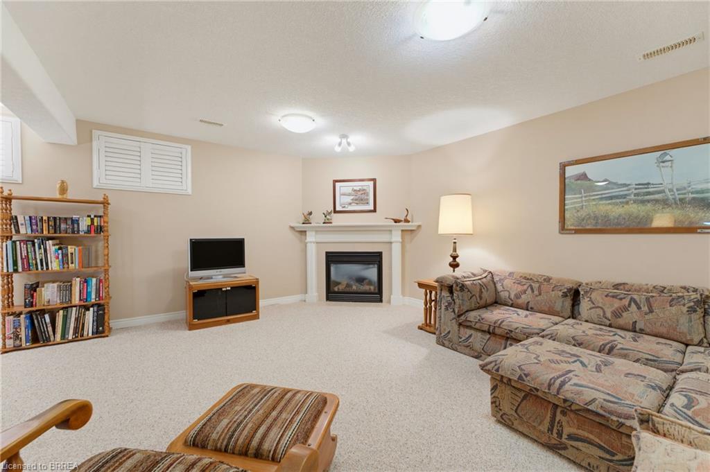 21-655 Park Road N Property Photo 25