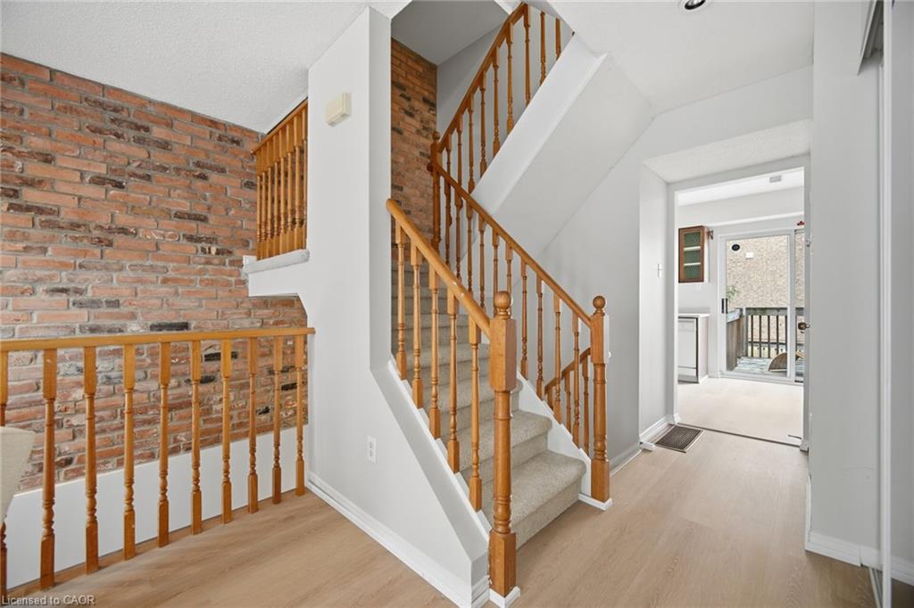 108-1050 Bristol Road W Property Photo 22