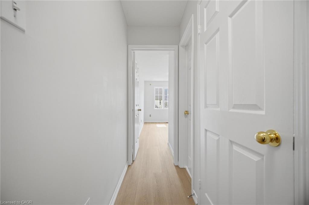 108-1050 Bristol Road W Property Photo 25