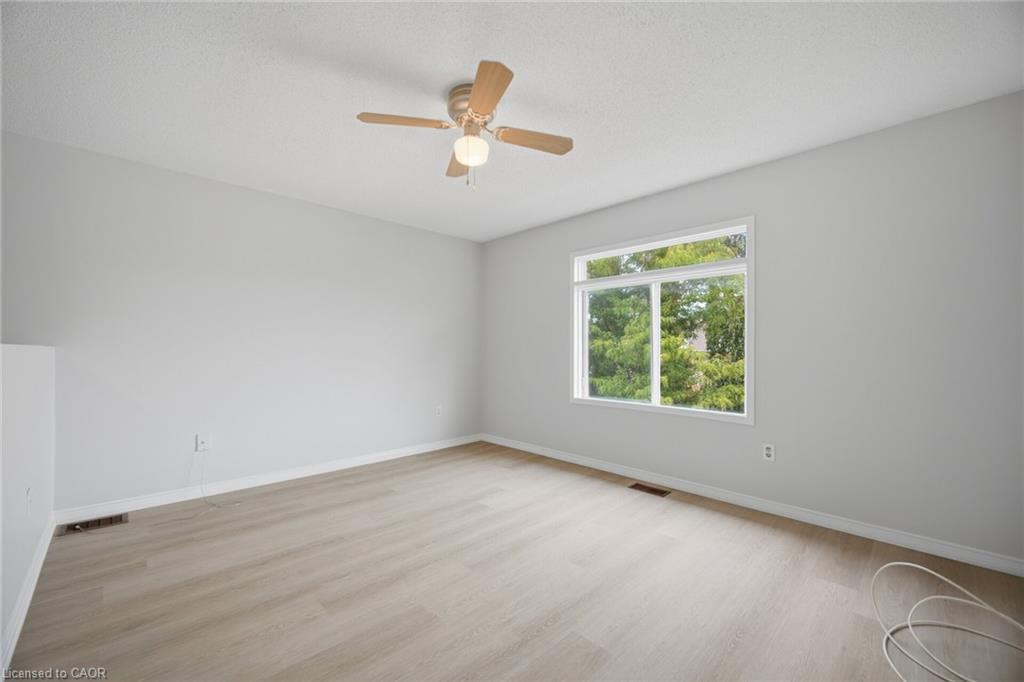 108-1050 Bristol Road W Property Photo 39