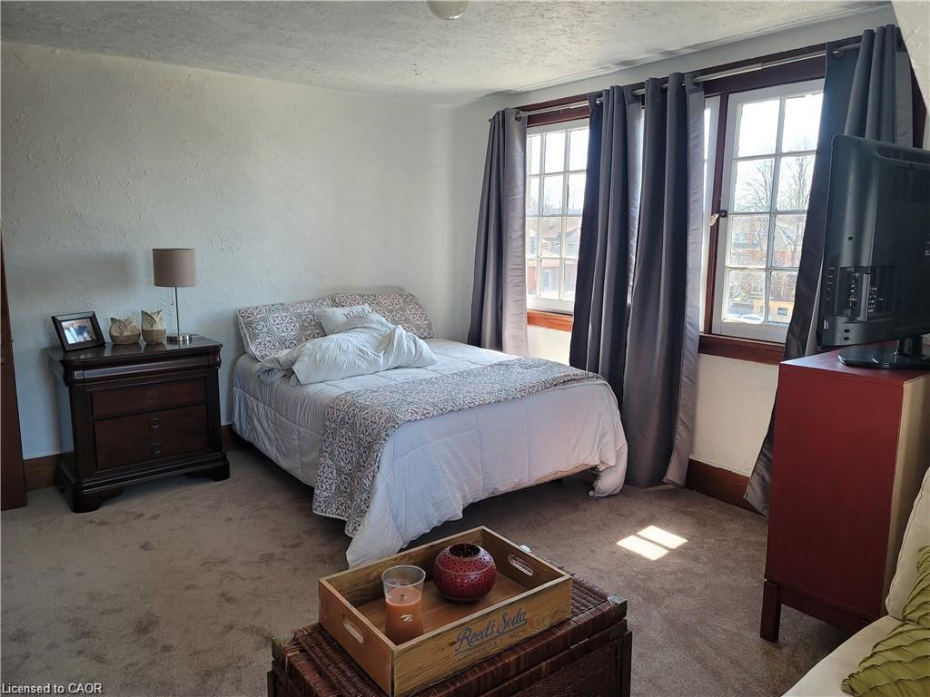 71 Norfolk Street N Property Photo 20