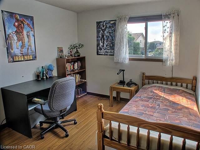634a Pinerow Crescent Property Photo 8