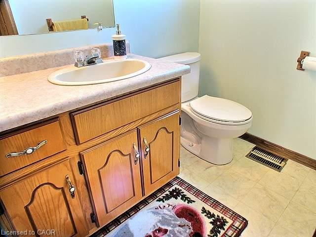 634a Pinerow Crescent Property Photo 11