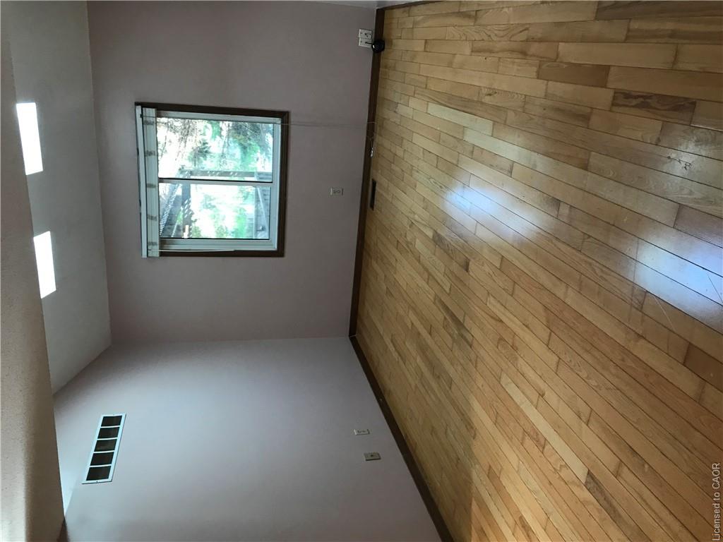 634a Pinerow Crescent Property Photo 11