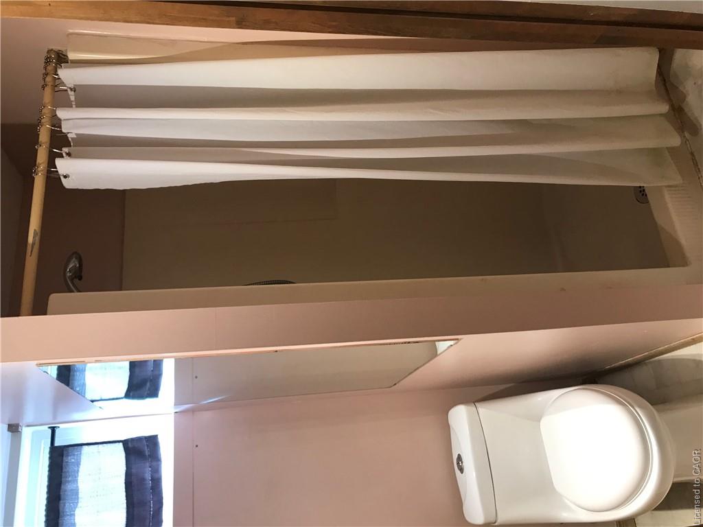 634a Pinerow Crescent Property Photo 27