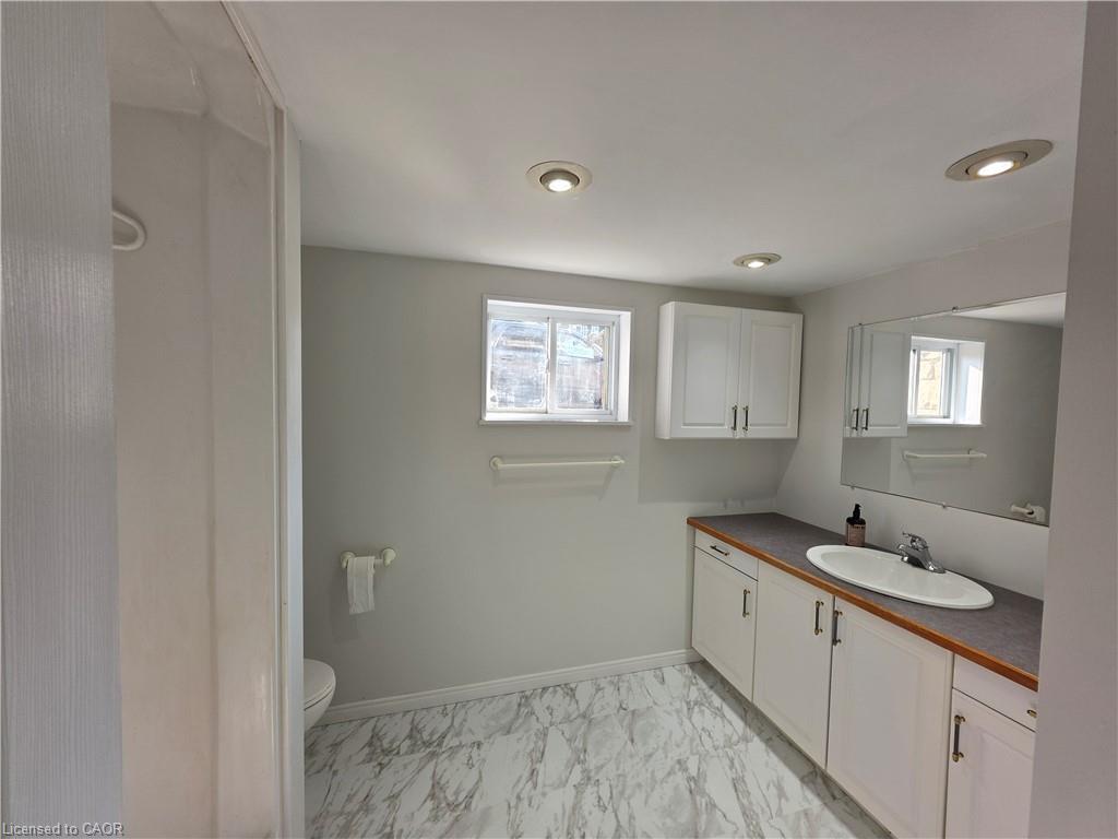 71 Norfolk Street N Property Photo 42