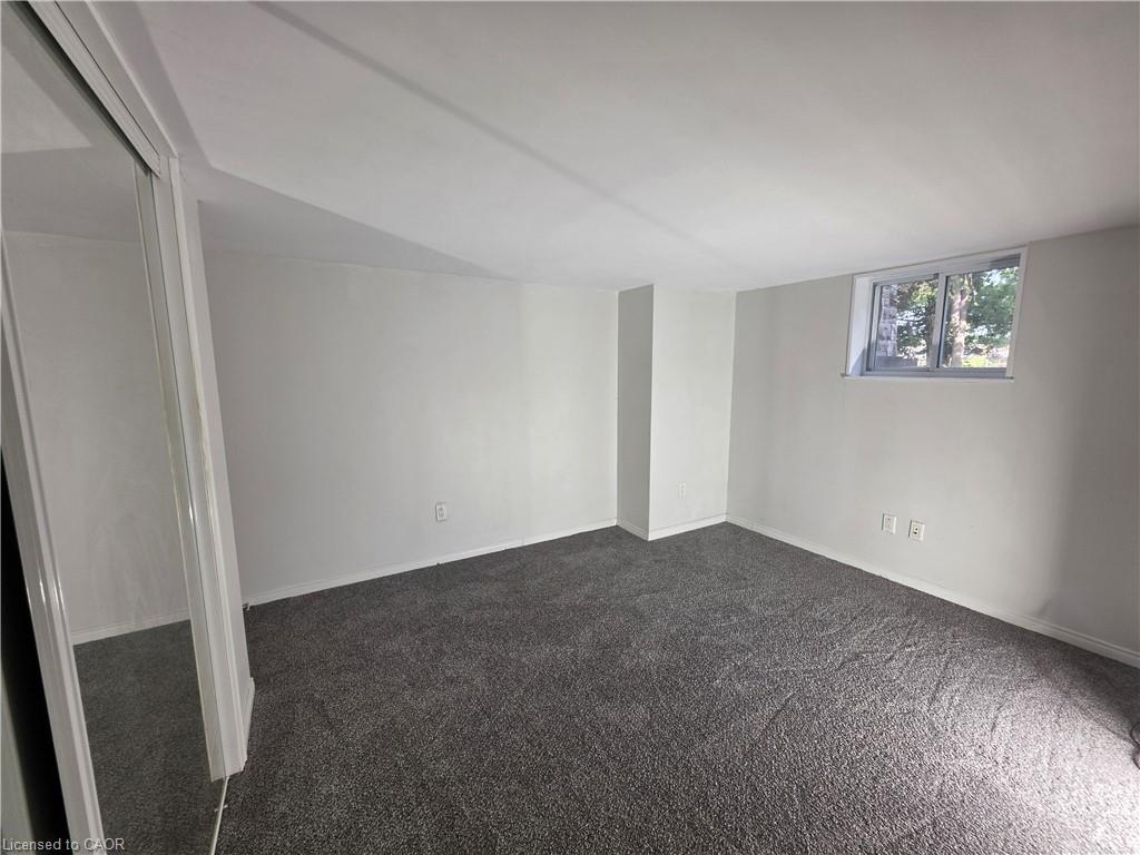 71 Norfolk Street N Property Photo 40