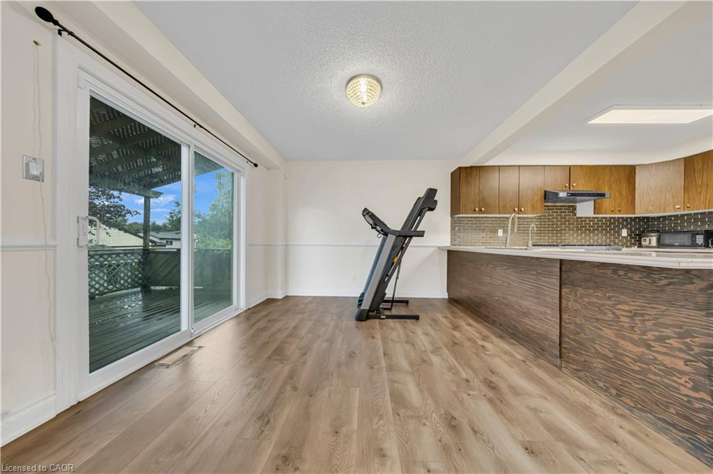 191 Livingstone Street W Property Photo 15
