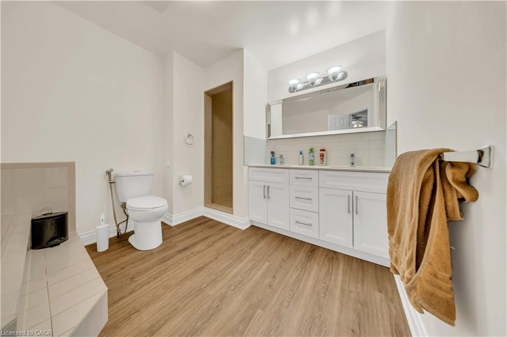 191 Livingstone Street W Property Photo 25