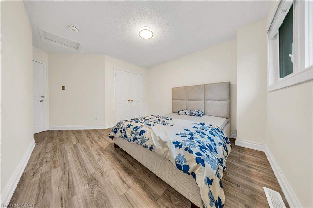 191 Livingstone Street W Property Photo 28