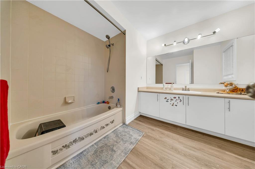 191 Livingstone Street W Property Photo 33