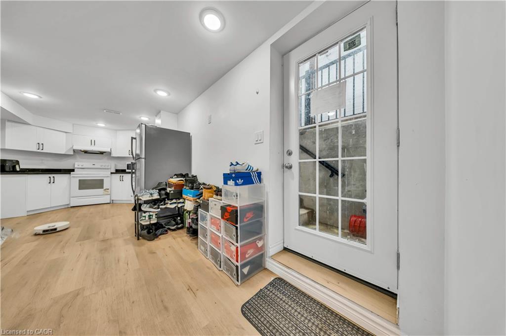 191 Livingstone Street W Property Photo 34