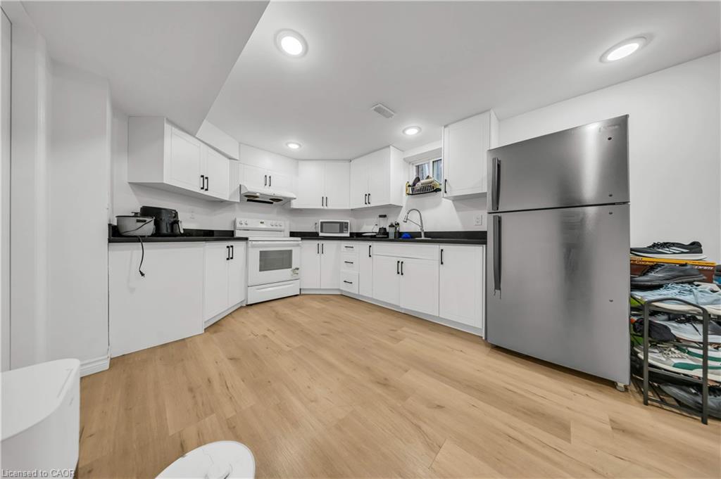 191 Livingstone Street W Property Photo 36