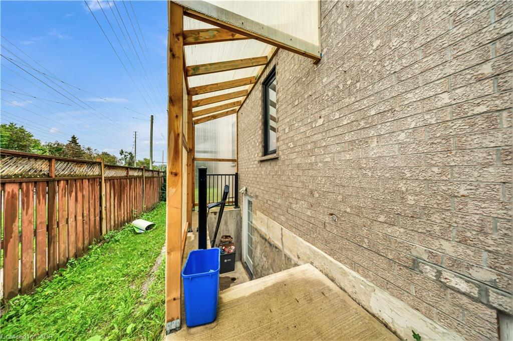 191 Livingstone Street W Property Photo 45