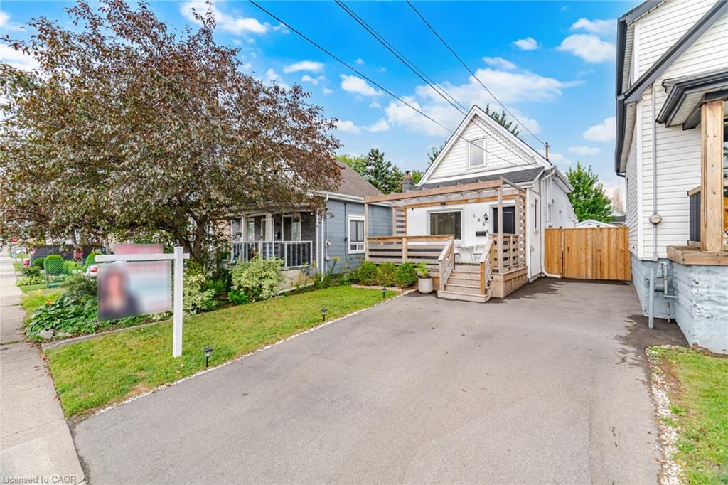146 Campbell Avenue Property Photo 3