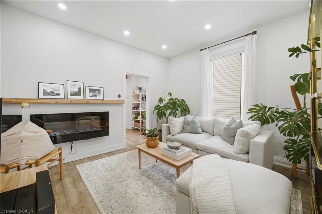 146 Campbell Avenue Property Photo 13