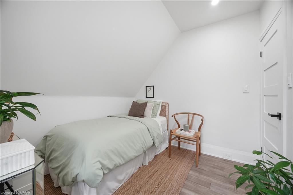 146 Campbell Avenue Property Photo 32