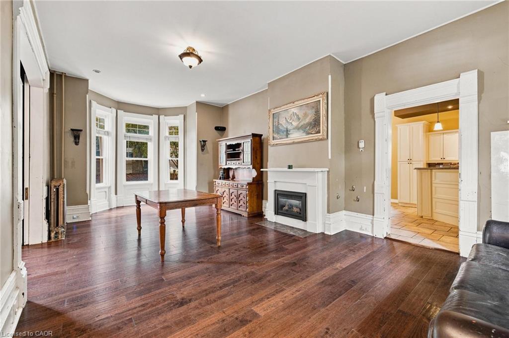 450 Main Street W Property Photo 16
