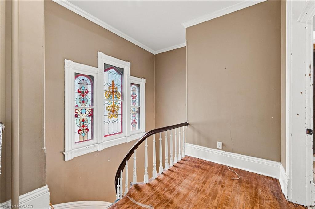 450 Main Street W Property Photo 23