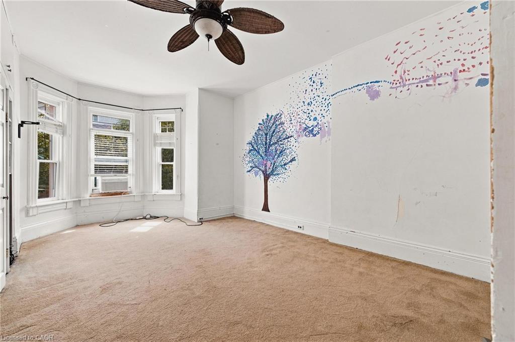 450 Main Street W Property Photo 30
