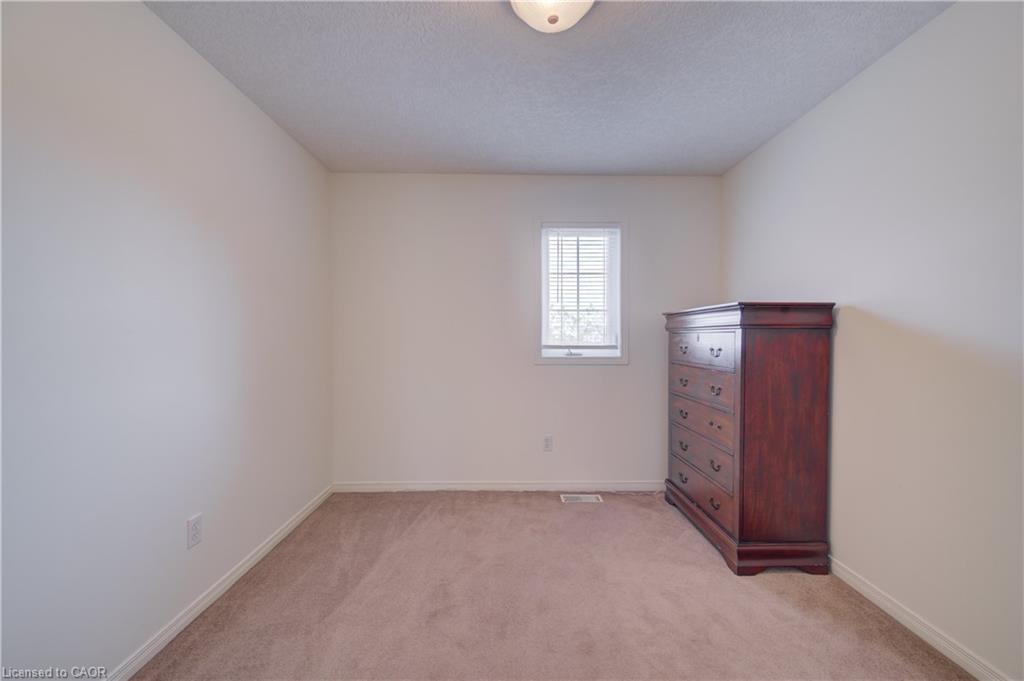 1064 Copper Leaf Crescent Property Photo 19