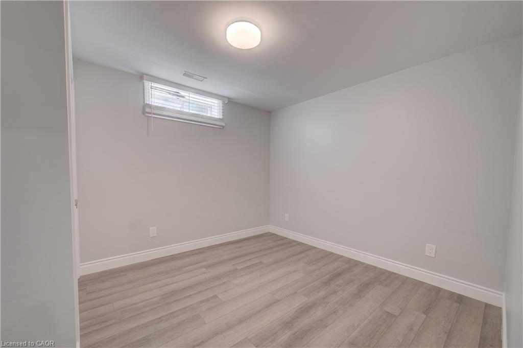 1064 Copper Leaf Crescent Property Photo 34