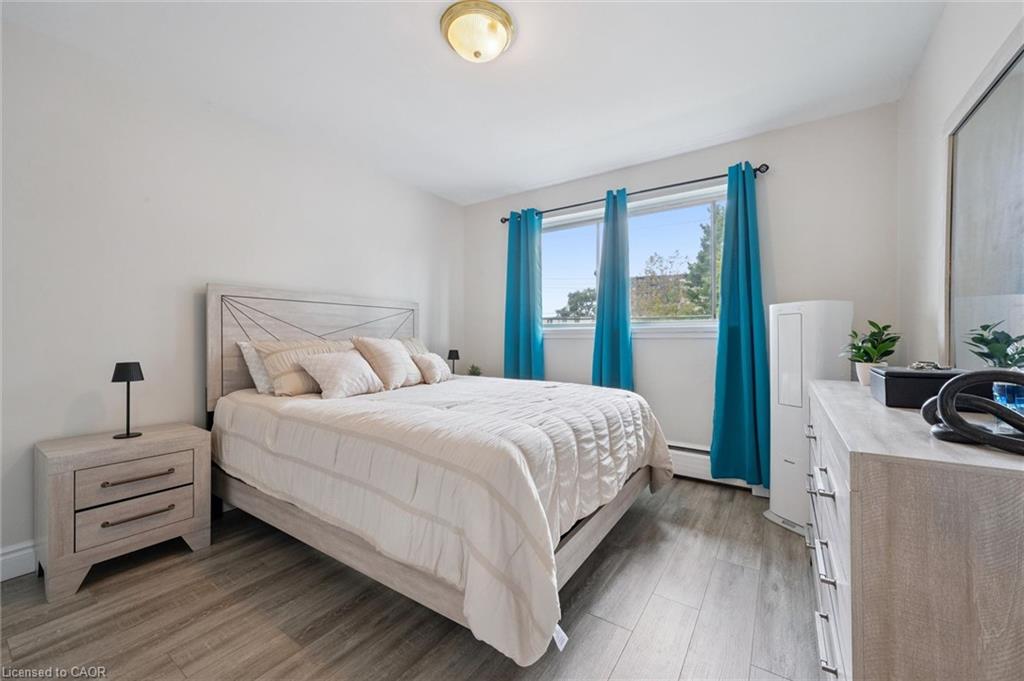 25 Walton Avenue Property Photo 8