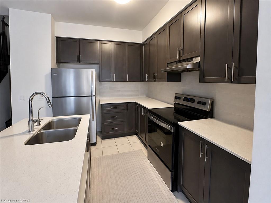 207 Broadacre Drive Property Photo 3