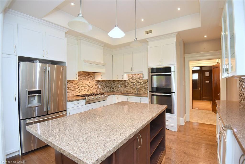 34 Holton Avenue S Property Photo 13