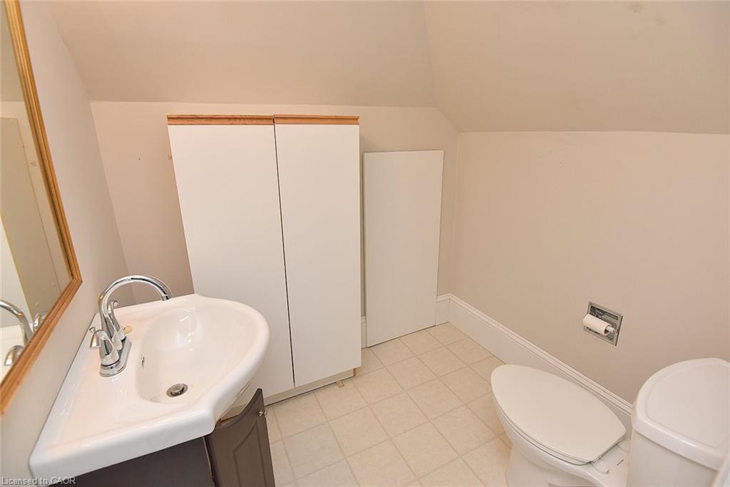 34 Holton Avenue S Property Photo 31