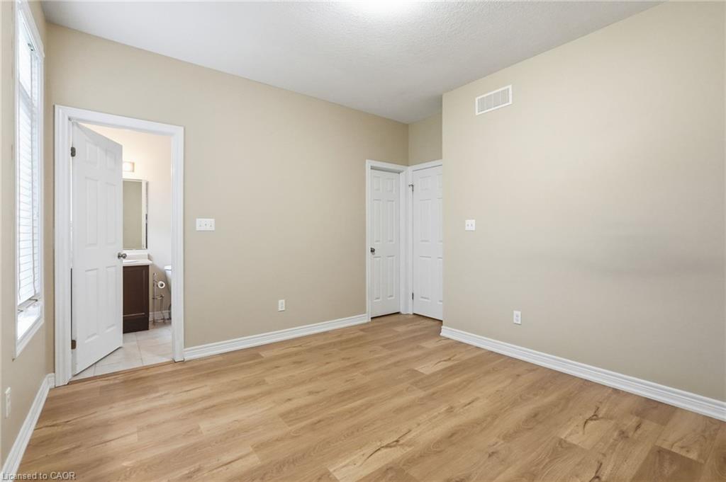 33 Norma Crescent Property Photo 19