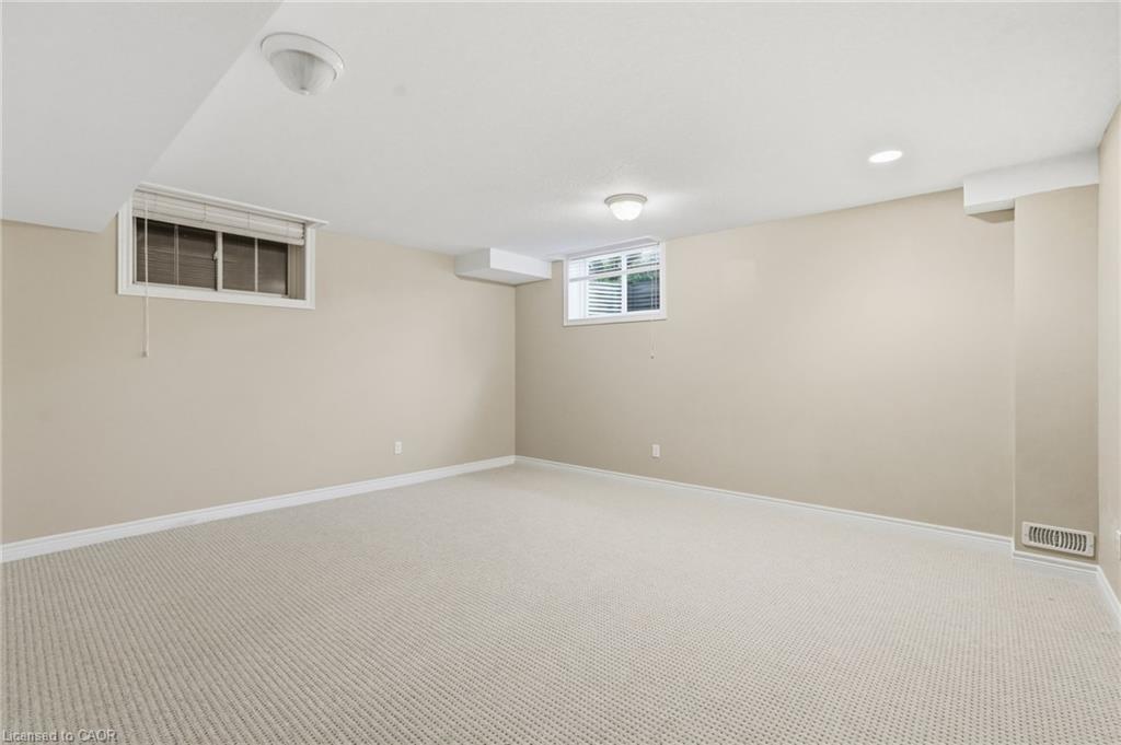 33 Norma Crescent Property Photo 34
