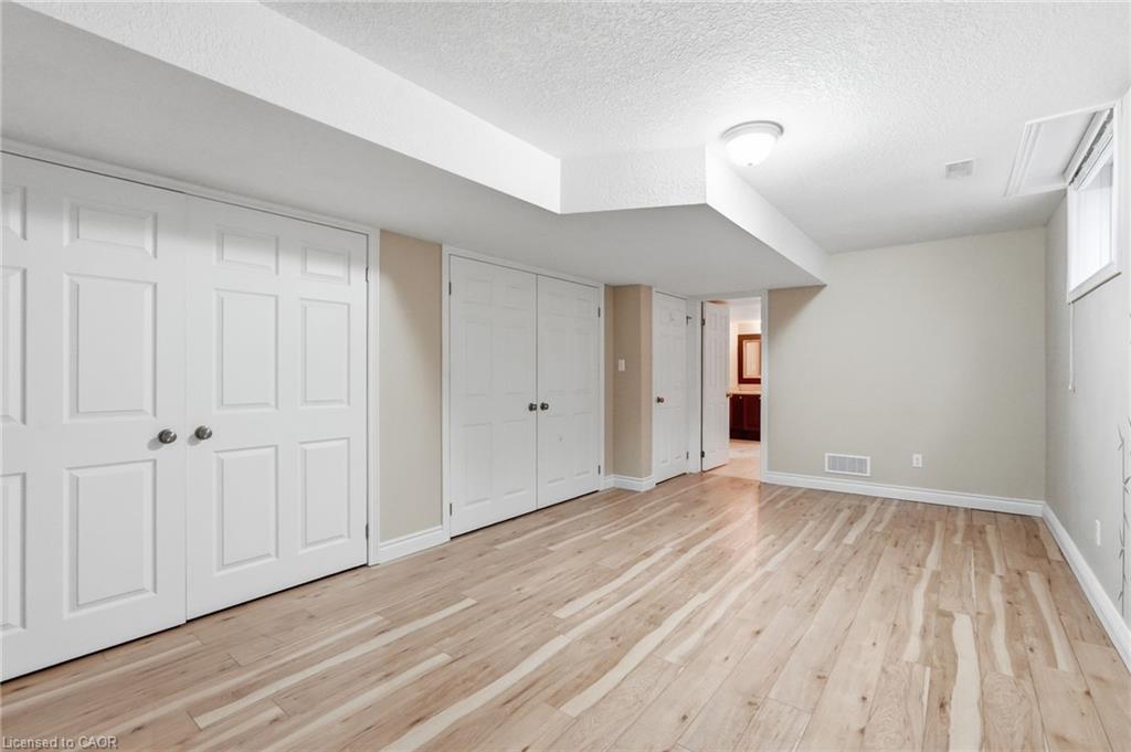 33 Norma Crescent Property Photo 38