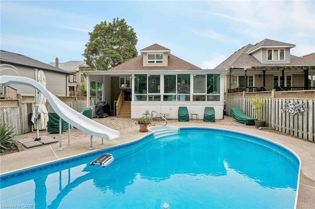8-152 Dufferin Avenue Property Photo 45
