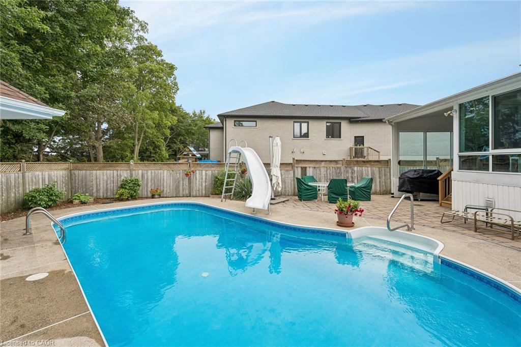 8-152 Dufferin Avenue Property Photo 48