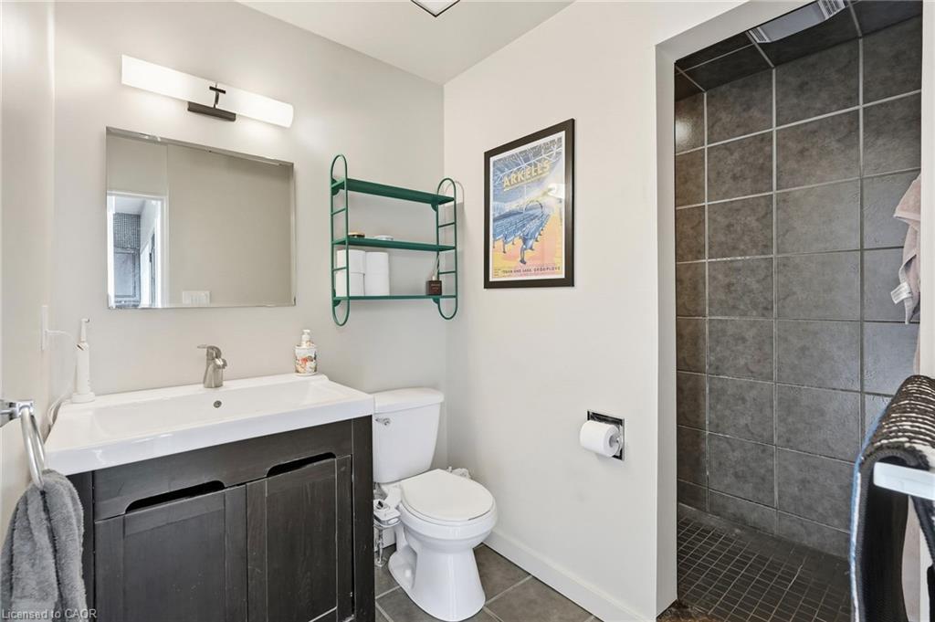 41 Spring Street Property Photo 13