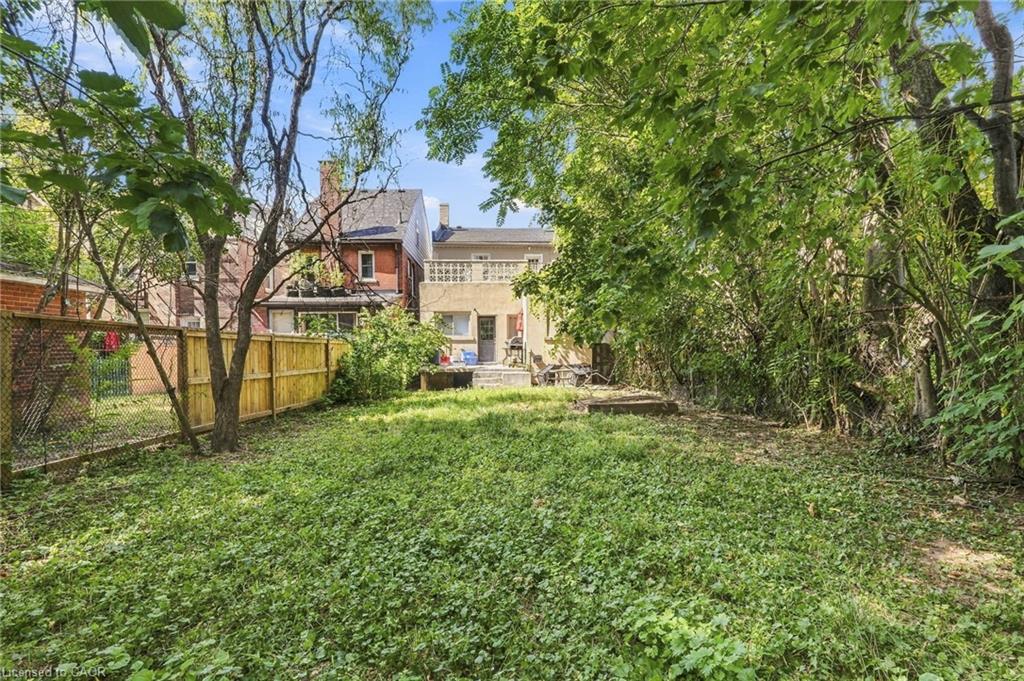 41 Spring Street Property Photo 20